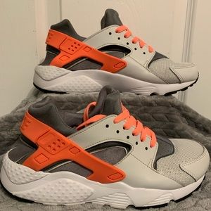 Nike Huarache Woman Grey Peach White